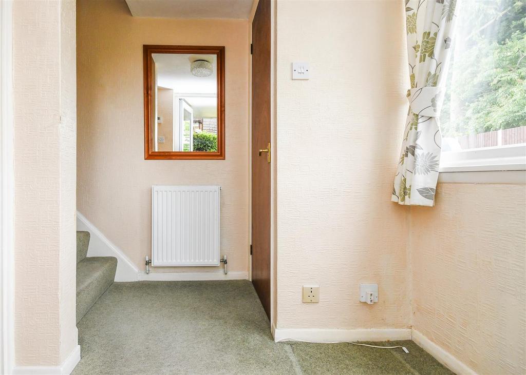 16 Woodlands Road - Porch.jpg