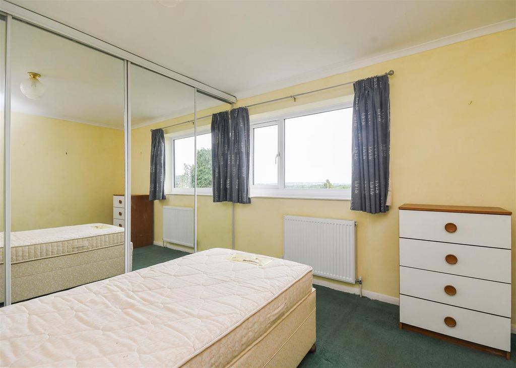 16 Woodlands Road - Double Bedroom 2.jpg