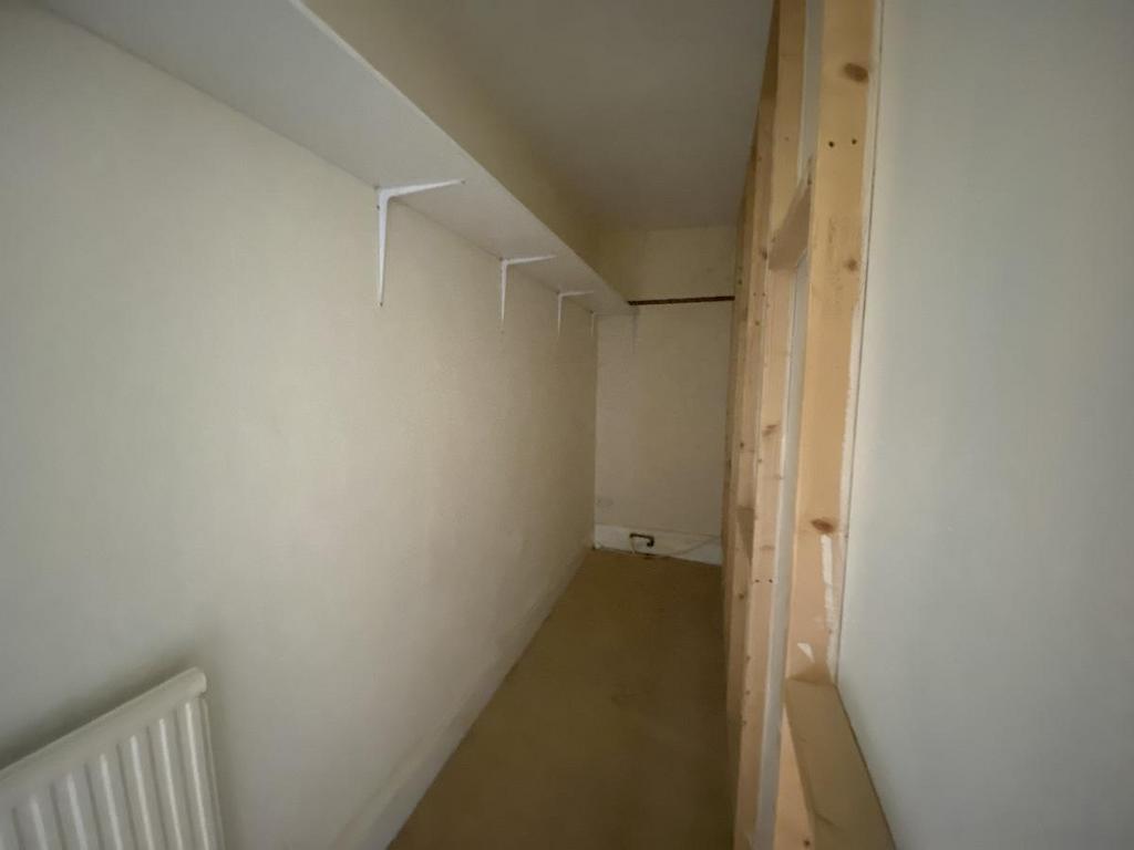 Walk in Wardrobe Bedroom 1