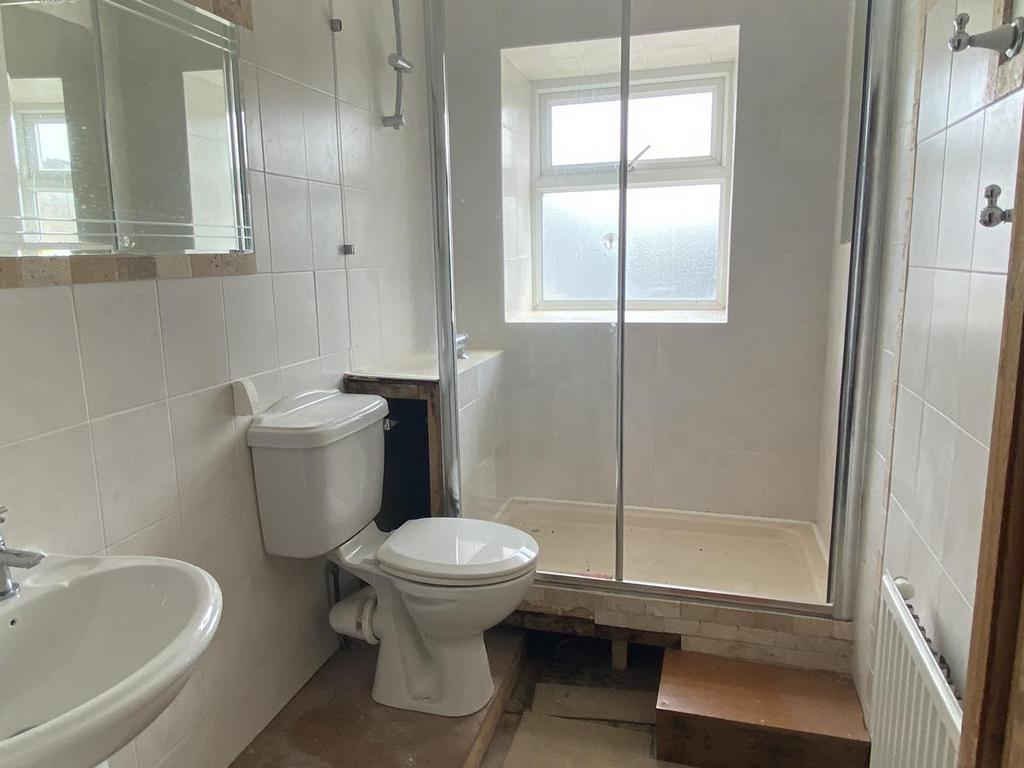 Shower Room 1