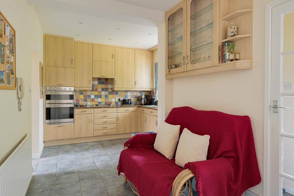 4 fairfax drive 10.jpg