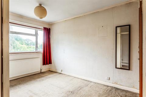 2 bedroom end of terrace house for sale, Hazelwood Road, Hurst Green