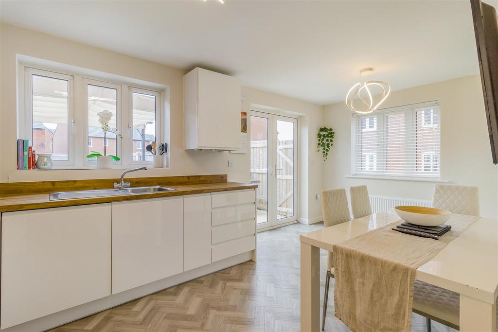 8604867-interior09.jpg