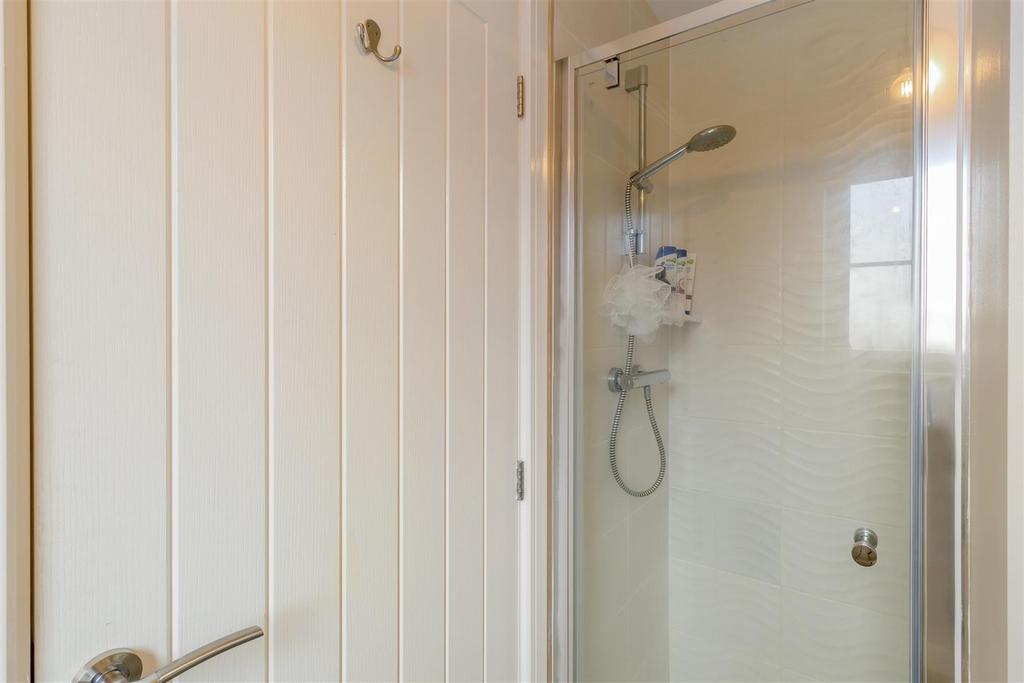 8604867-interior18.jpg