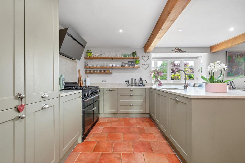 Dining kitchen