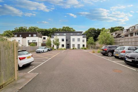 2 bedroom flat for sale, Elizabeth Court, Burgess Hill