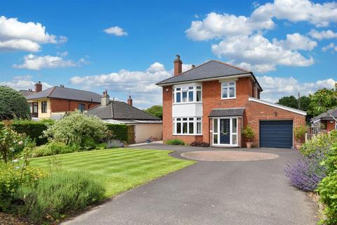 3 bedroom detached house for sale, Grosvenor Road, Shaftesbury