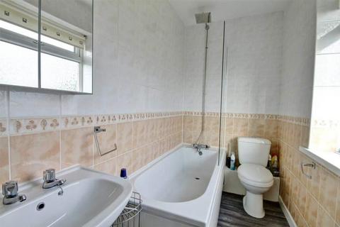 4 bedroom private hall to rent, 41 Oak Avenue, Gilesgate,  Durham