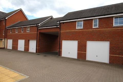 Flat 2, Rossiter Court, 18 - 20 Abraham Drive, Poole, BH15 4FU