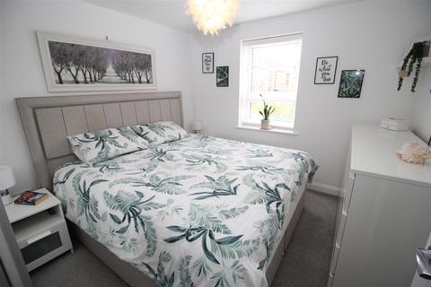Flat 2, Rossiter Court, 18 - 20 Abraham Drive, Poole, BH15 4FU