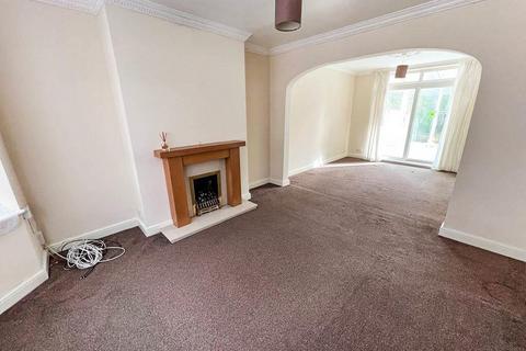 3 bedroom semi-detached house to rent, Moat Avenue, Finham, Coventry, CV3 6BT