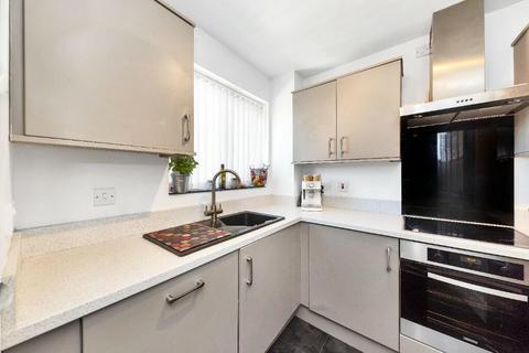 2 bedroom apartment for sale, Barnwood Road, Gloucester
