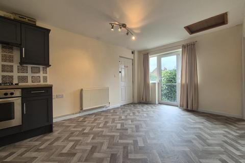 2 bedroom apartment to rent, Edwin Crescent, Bromsgrove, Worcestershire