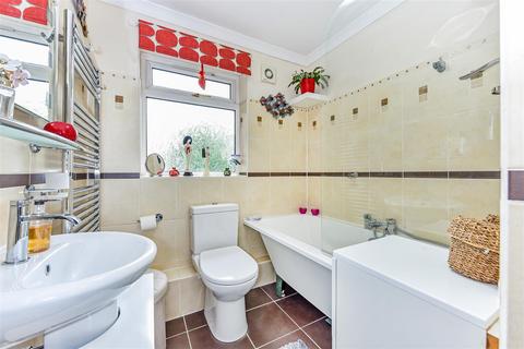 2 bedroom flat for sale, Craneswater Park, Southsea
