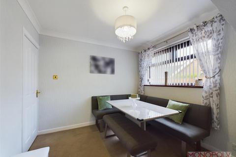 8 Cambridge Square, Wrexham, LL11 2YG
