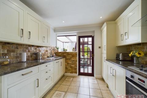 8 Cambridge Square, Wrexham, LL11 2YG