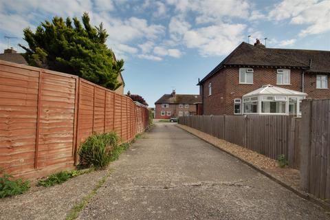 Garage for sale, Roundstone Drive, East Preston BN16