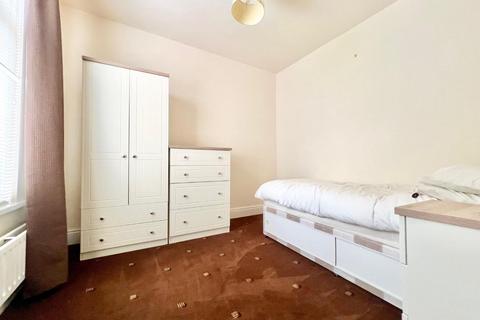 22 Hamilton Road, Sheffield, S5 6WH