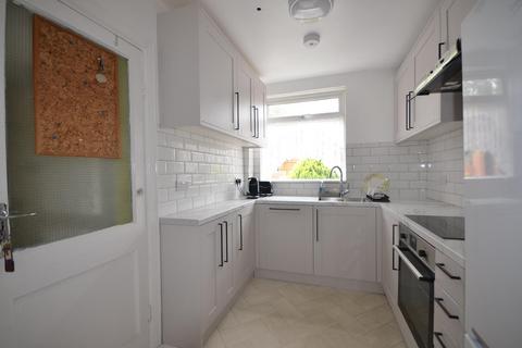 1 bedroom in a house share to rent, Uxendon Hill, Wembley, Middlesex. HA9 9RX