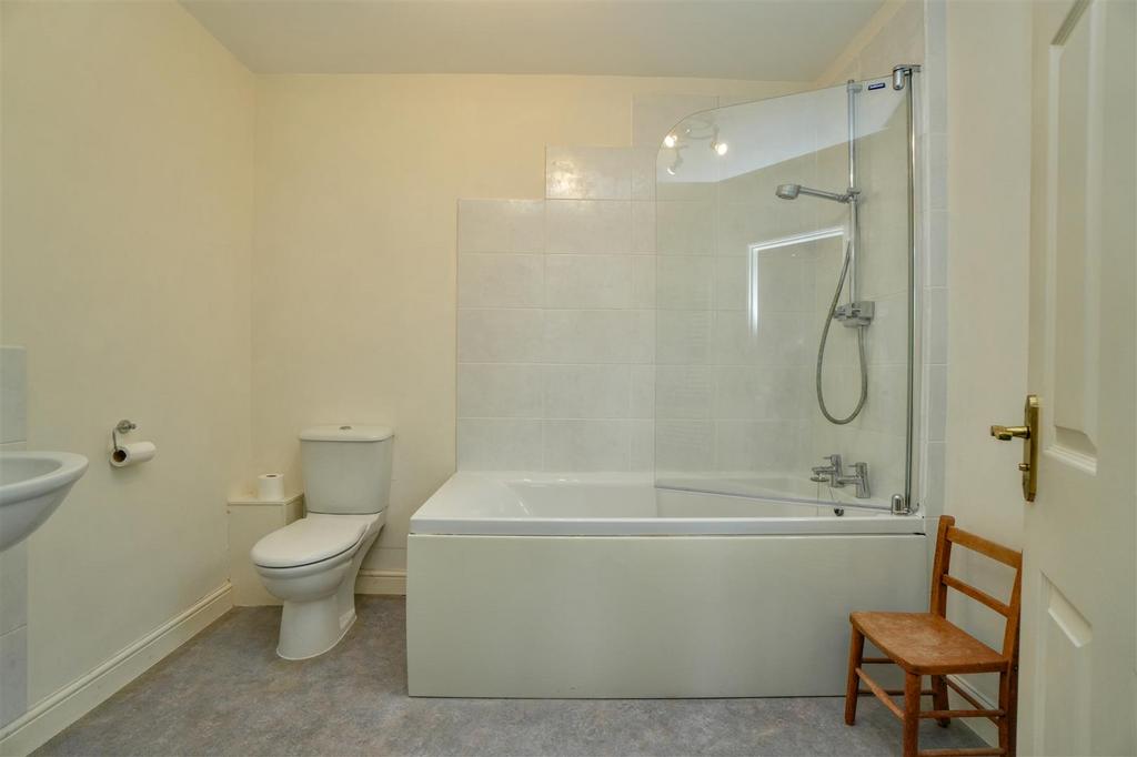 Ensuite Bathroom