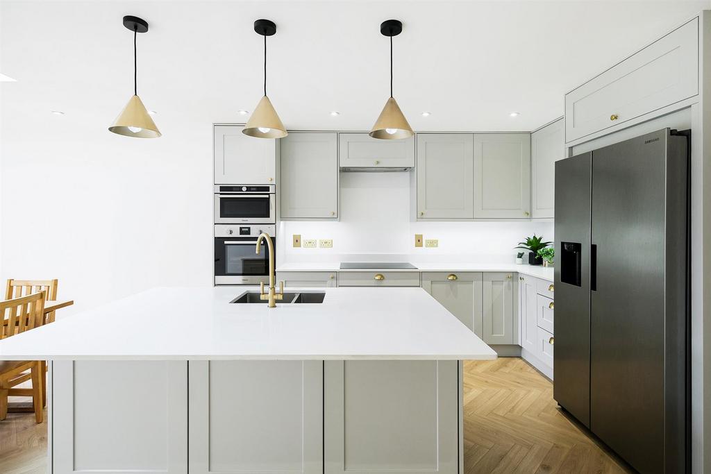 Elmcroft Avenue-14 rszd.jpg