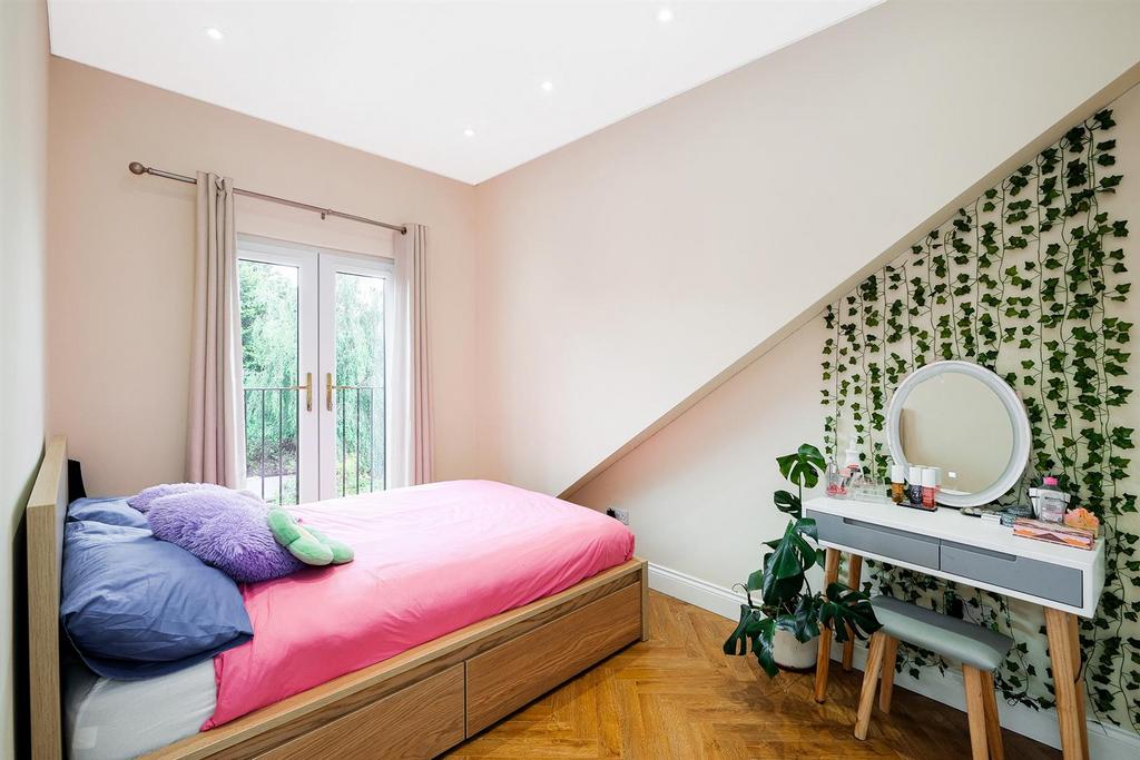 Elmcroft Avenue-34 rszd.jpg