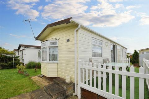 2 bedroom park home for sale, Creek Road, Canvey Island SS8