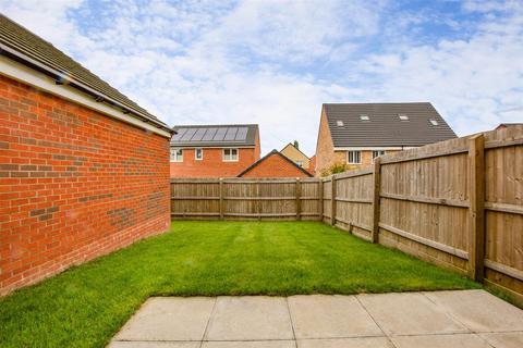 3 bedroom semi-detached house for sale, East Wood Avenue, Barton Seagrave NN15