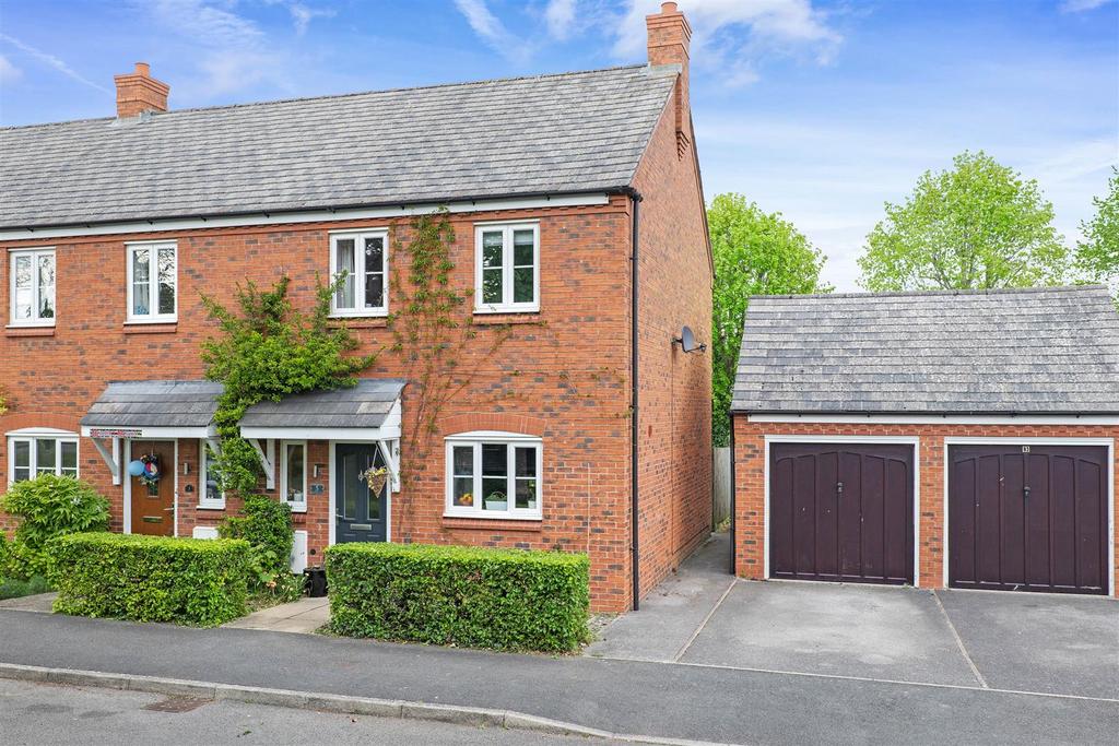 Ferguson Close, Ettington... 3 bed end of terrace house for sale £325,000