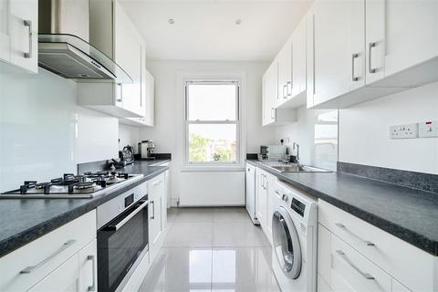 2 bedroom flat for sale, Mora Road, London, NW2