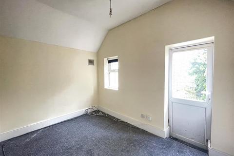 Studio to rent, Clarendon Park Road, Leicester