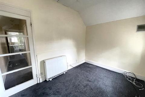 Studio to rent, Clarendon Park Road, Leicester