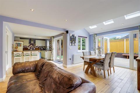 5 bedroom detached house for sale, Orchard Court, Oxton NG25