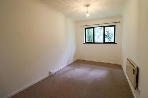 2 bedroom apartment to rent, Roswell View, Ely CB7