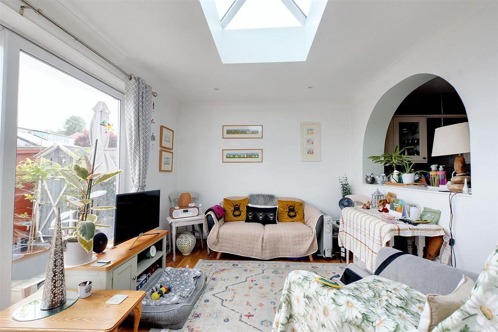 Sitting Room 1.jpeg