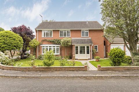 4 bedroom detached house for sale, Fordham Road, Newmarket CB8