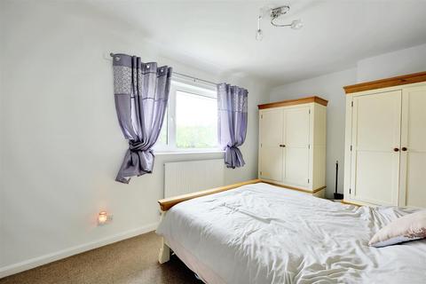 2 bedroom end of terrace house for sale, Mellors Road, Arnold, Nottingham