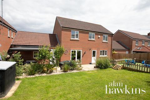 12 Windmill Road, Royal Wootton Bassett, Swindon, SN4 8FD