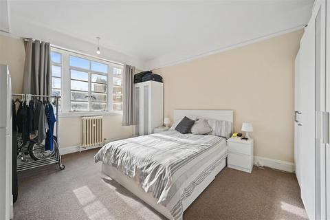 2 bedroom house to rent, Victoria Road, Uxbridge