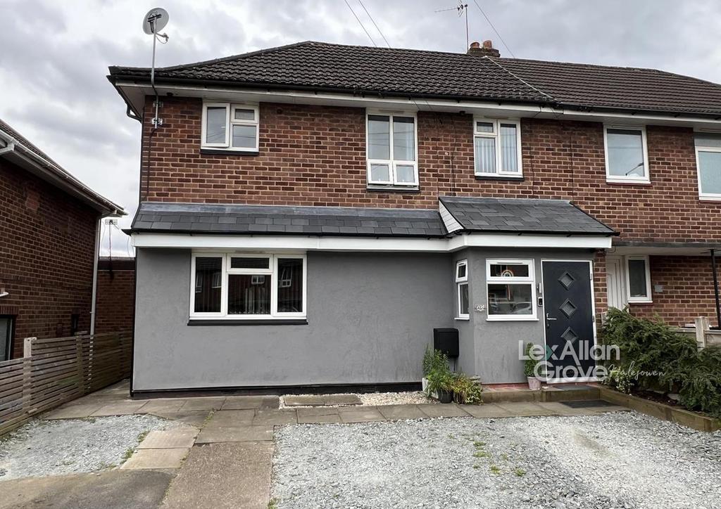 Hanover Road, Rowley Regis 3 bed semi-detached house - £215,000