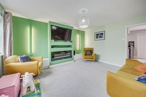 5 Baytree Close, Southport, PR9 8RE