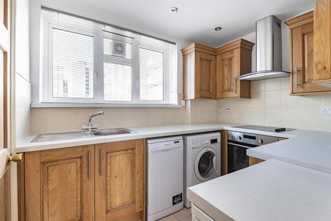2 bedroom apartment to rent, Beamish House, South Bermondsey