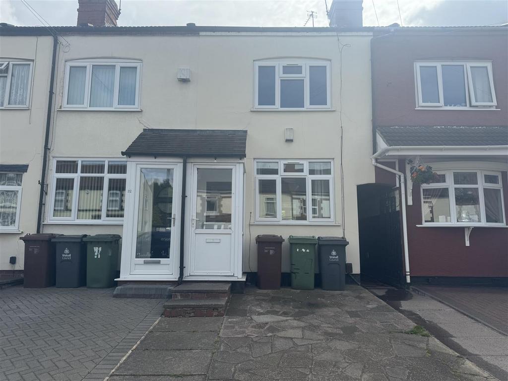 Pelsall Lane, Rushall, Walsall 2 bed terraced house to rent £875 pcm