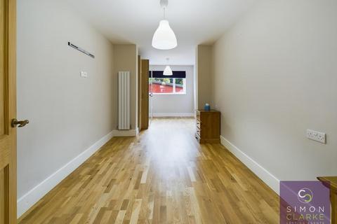 2 bedroom apartment to rent, Station Road, Finchley, N3