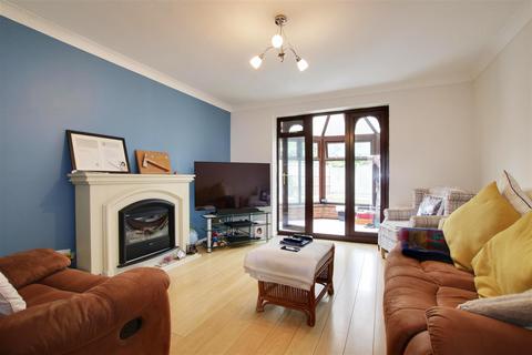 2 bedroom semi-detached house for sale, Benedictine Gate, Waltham Cross