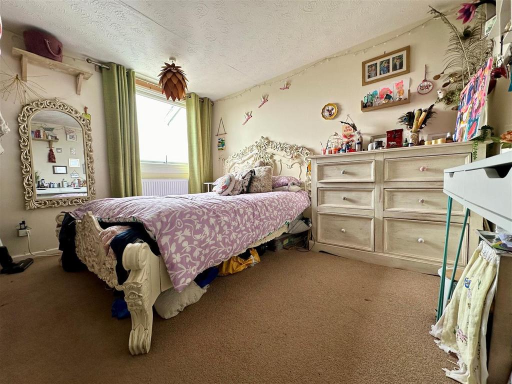 Bedroom One.jpg