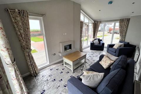 2 bedroom park home for sale, Ryther Road, Ulleskelf, Tadcaster