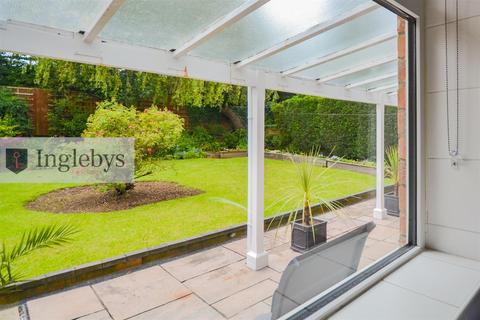 16 The Crescent, Saltburn-by-the-sea, TS12 1HY