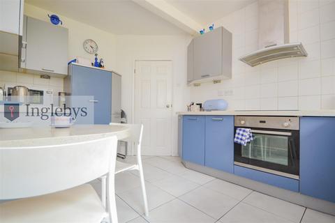 16 The Crescent, Saltburn-by-the-sea, TS12 1HY