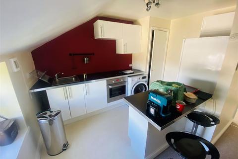 2 bedroom flat to rent, BPC01916 West Park, Clifton, BS8